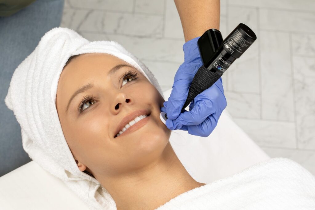 A woman's face receiving procell